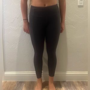 Light black lulu leggings